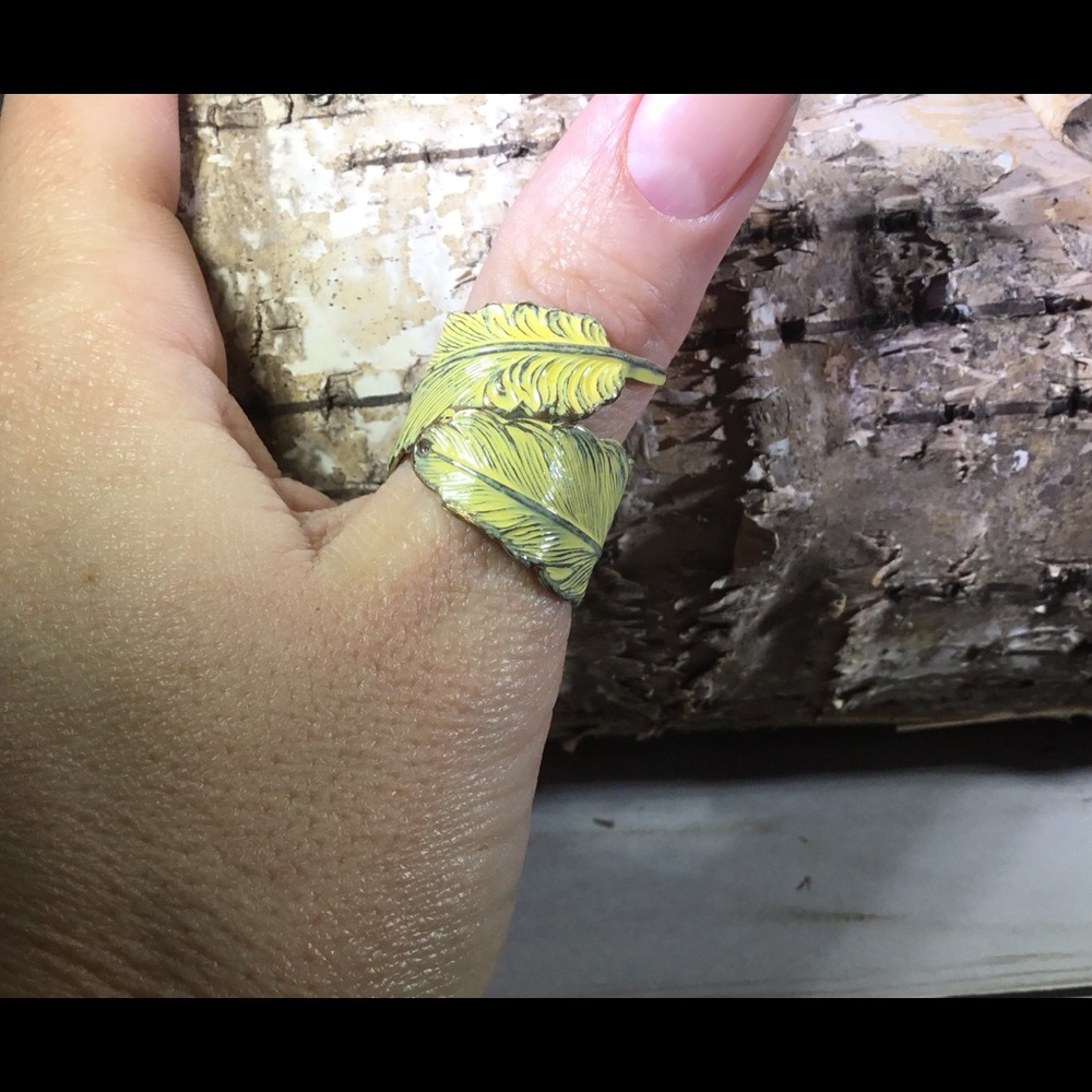 Feather Wrap Ring - Adjustable - Picture 2 of 4